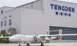 “自贡造”人影专用型三发固定翼无人机系统批量化交付